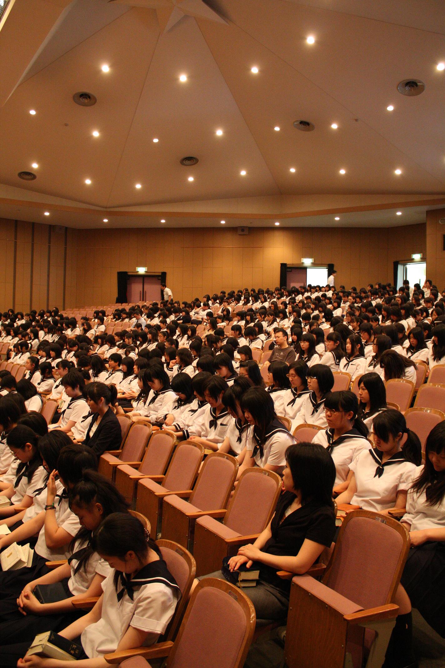 http://www.unicef-hokkaido.jp/20090626hokuseigakuen4.jpg