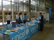 http://www.unicef-hokkaido.jp/assets_c/2011/06/DSC01004-thumb-230x172-2883.jpg