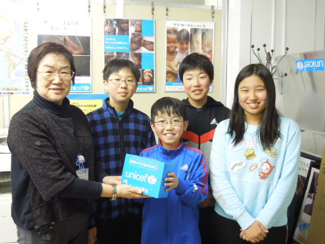 http://www.unicef-hokkaido.jp/img/%E7%99%BA%E5%AF%92%E8%A5%BFDSCN1676.JPG