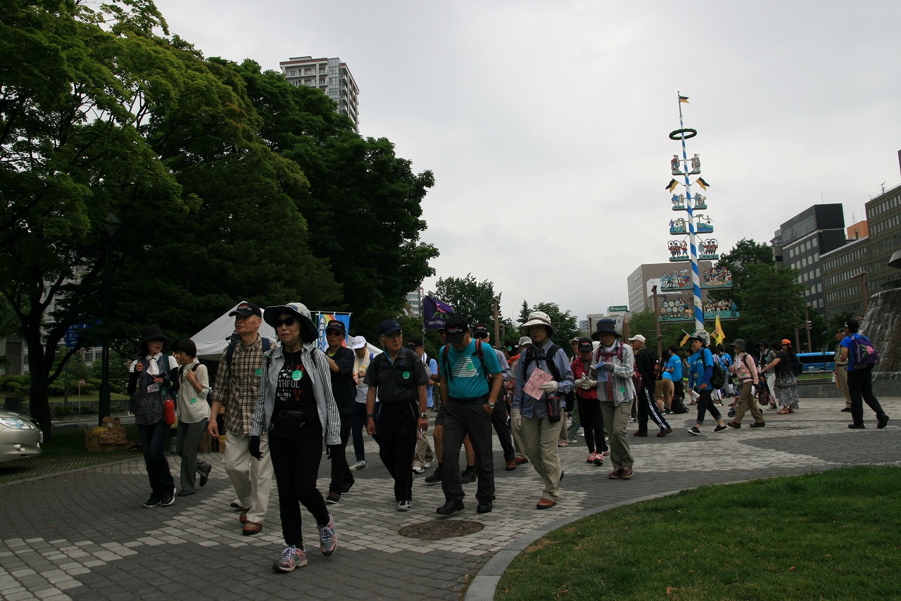 http://www.unicef-hokkaido.jp/img/%EF%BC%96%EF%BC%8D%EF%BC%92.jpg