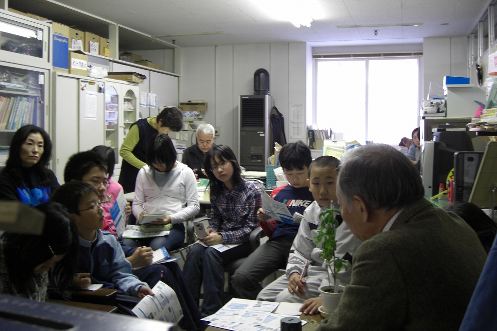 http://www.unicef-hokkaido.jp/img/20081201hassamusyougakkou3.jpg