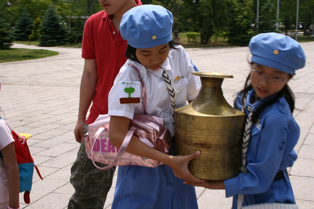 http://www.unicef-hokkaido.jp/img/2008lovewalk3.jpg