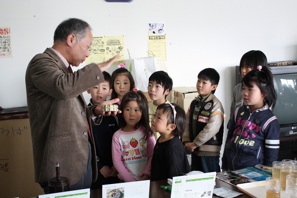 http://www.unicef-hokkaido.jp/img/20090109tomakomai6.jpg