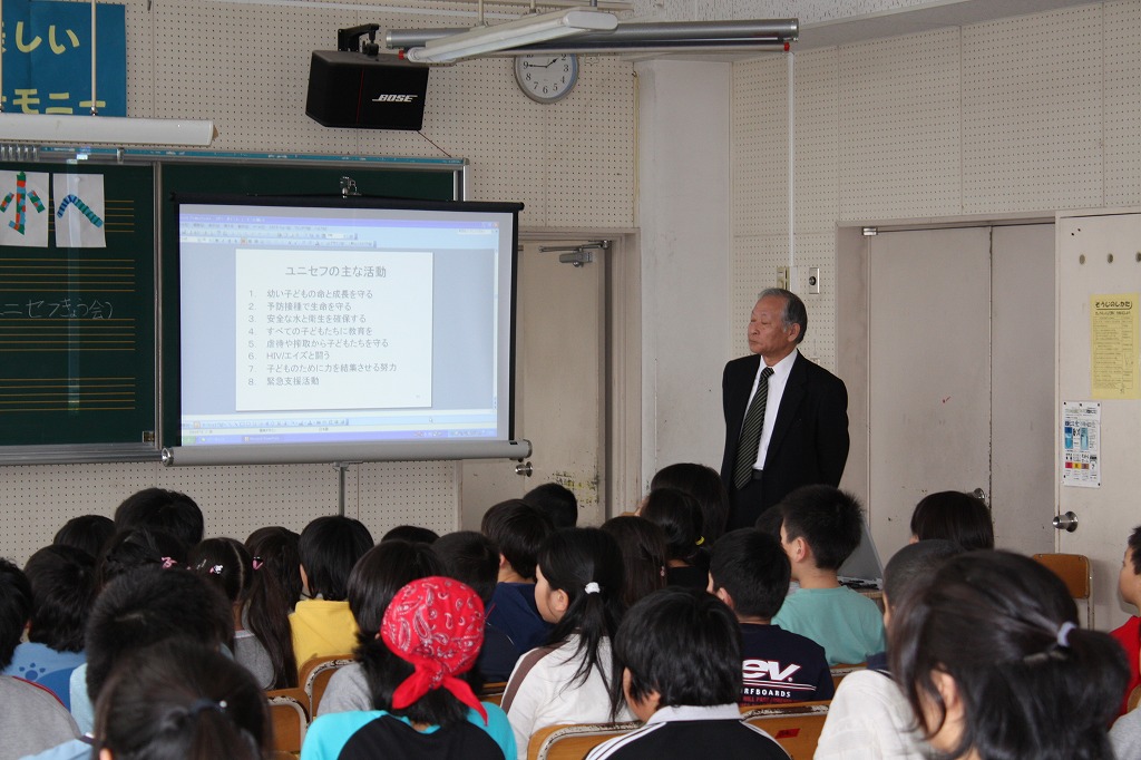 http://www.unicef-hokkaido.jp/img/20090304hassamusyougakkou1.jpg