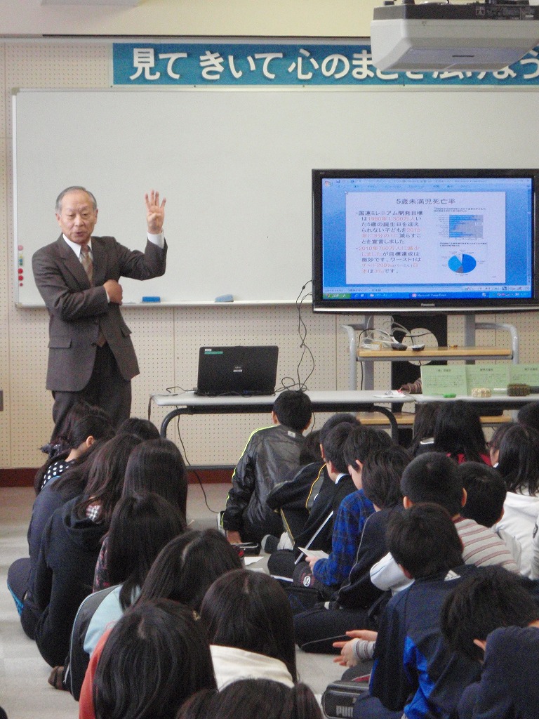 http://www.unicef-hokkaido.jp/img/20120210hasssamunishi.jpg