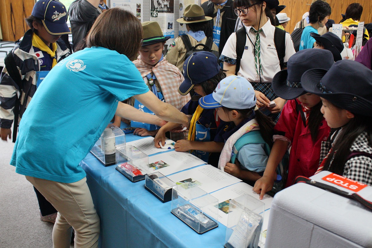 http://www.unicef-hokkaido.jp/img/2018%E3%83%A9%E3%83%96%E3%82%A6%E3%82%A9%E3%83%BC%E3%82%AF%EF%BC%91%EF%BC%93.jpg