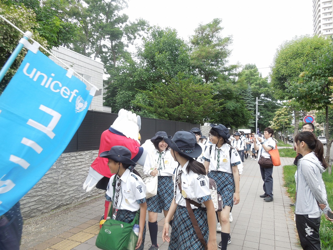 http://www.unicef-hokkaido.jp/img/3-3.jpg