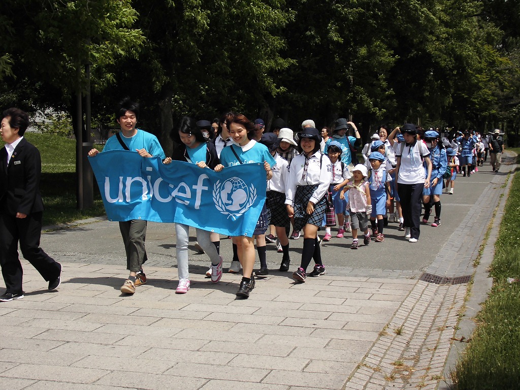 http://www.unicef-hokkaido.jp/img/CIMG0045.jpg