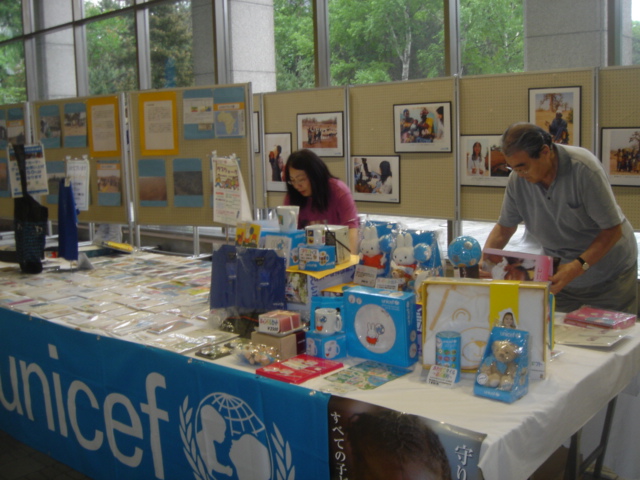 http://www.unicef-hokkaido.jp/img/DSC09716.jpg