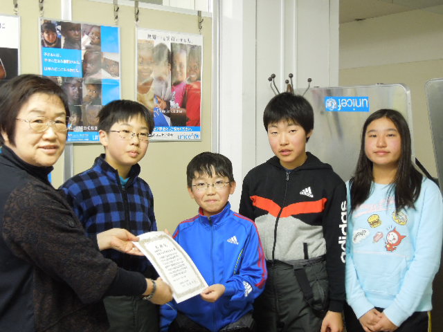 http://www.unicef-hokkaido.jp/img/DSCN1678.JPG