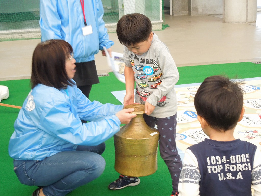 http://www.unicef-hokkaido.jp/img/DSCN3286.jpg