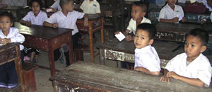 laos3_children.jpg